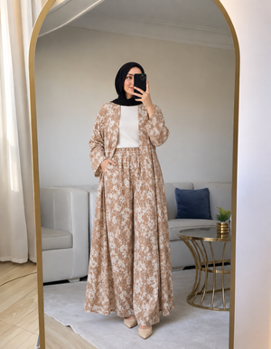 سوت كاردي وبنطلون بيج ELVANA