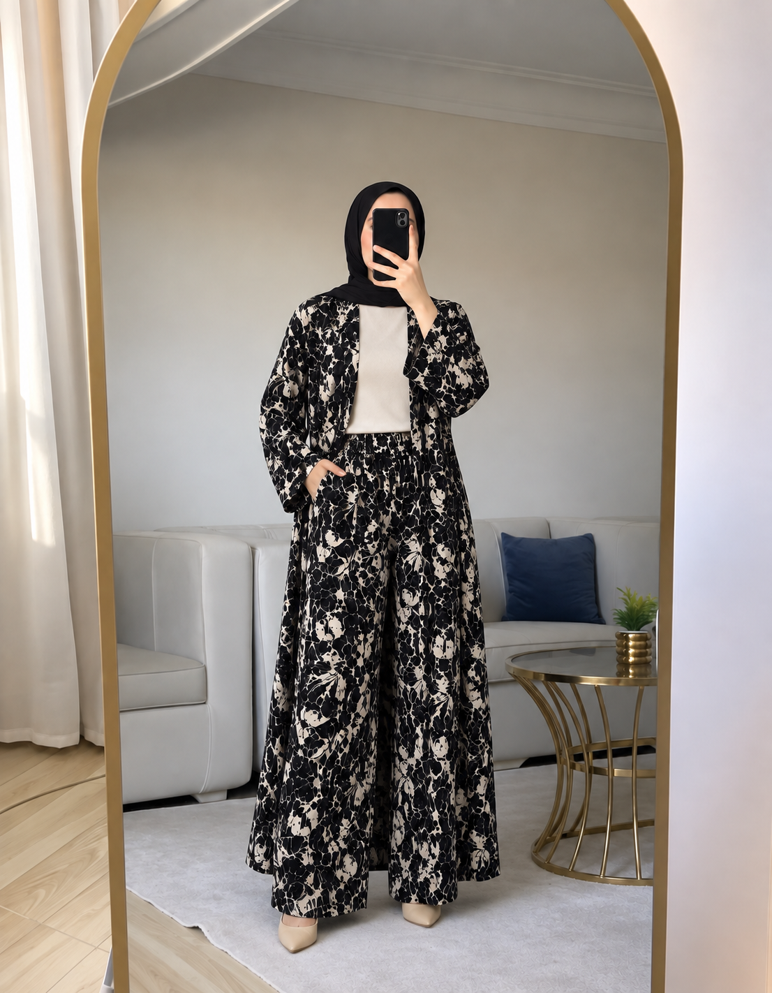 سوت كاردي وبنطلون أسود ELVANA